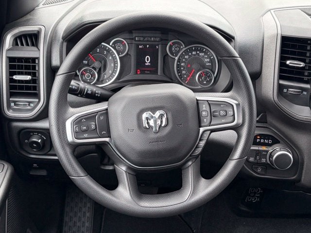 2027 RAM Ram 1500 RAM 1500 TRADESMAN QUAD CAB 4X4 6'4' BOX