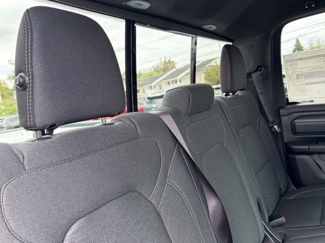 2027 RAM Ram 1500 RAM 1500 TRADESMAN QUAD CAB 4X4 6'4' BOX