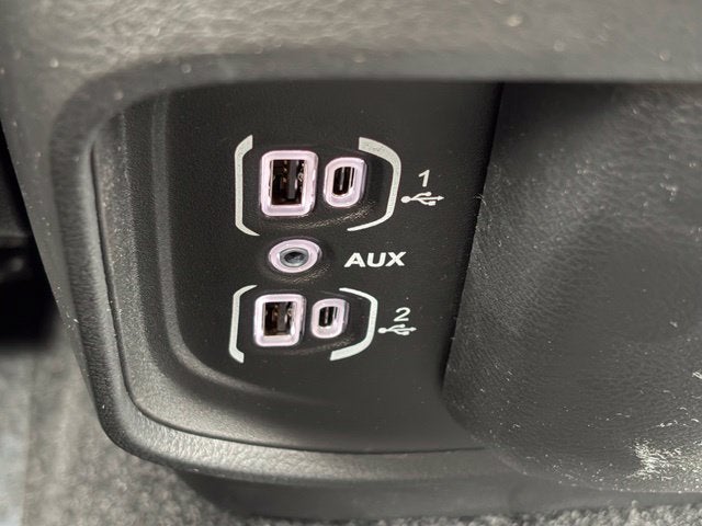 2027 RAM Ram 1500 RAM 1500 TRADESMAN QUAD CAB 4X4 6'4' BOX