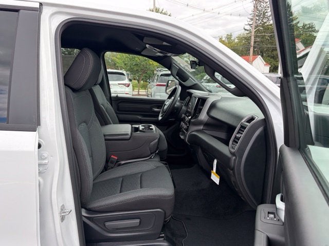 2027 RAM Ram 1500 RAM 1500 TRADESMAN QUAD CAB 4X4 6'4' BOX