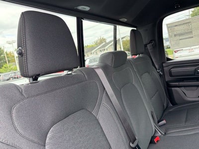 2027 RAM Ram 1500 RAM 1500 TRADESMAN QUAD CAB 4X4 6'4' BOX