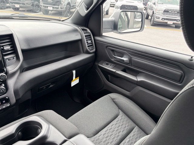 2027 RAM Ram 1500 RAM 1500 TRADESMAN QUAD CAB 4X4 6'4' BOX