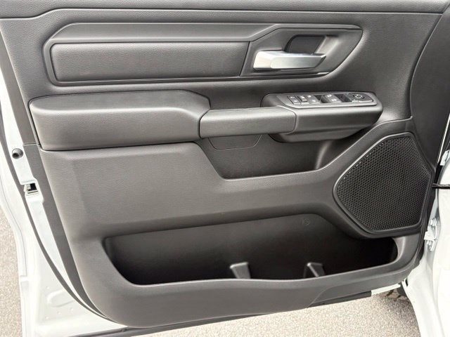 2027 RAM Ram 1500 RAM 1500 TRADESMAN QUAD CAB 4X4 6'4' BOX