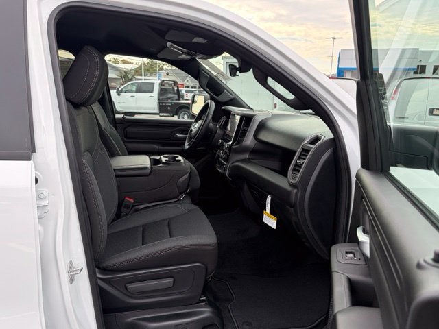 2027 RAM Ram 1500 RAM 1500 TRADESMAN QUAD CAB 4X4 6'4' BOX