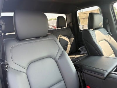 2026 RAM Ram 1500 RAM 1500 TRADESMAN QUAD CAB 4X4 6'4' BOX