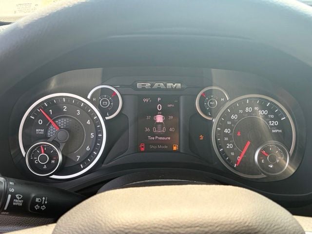 2026 RAM Ram 1500 RAM 1500 TRADESMAN QUAD CAB 4X4 6'4' BOX