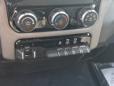 2026 RAM Ram 1500 RAM 1500 TRADESMAN QUAD CAB 4X4 6'4' BOX