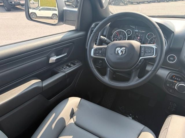 2026 RAM Ram 1500 RAM 1500 TRADESMAN QUAD CAB 4X4 6'4' BOX