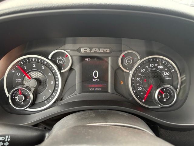 2026 RAM Ram 1500 RAM 1500 TRADESMAN QUAD CAB 4X2 6'4' BOX