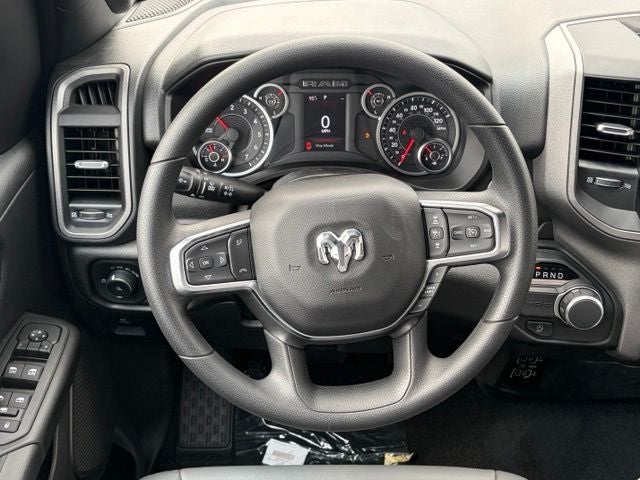 2026 RAM Ram 1500 RAM 1500 TRADESMAN QUAD CAB 4X2 6'4' BOX