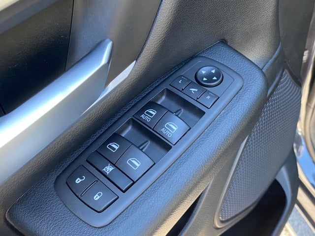 2021 RAM 1500 Big Horn Quad Cab 4x4 6'4' Box