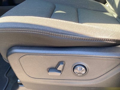 2021 RAM 1500 Big Horn Quad Cab 4x4 6'4' Box