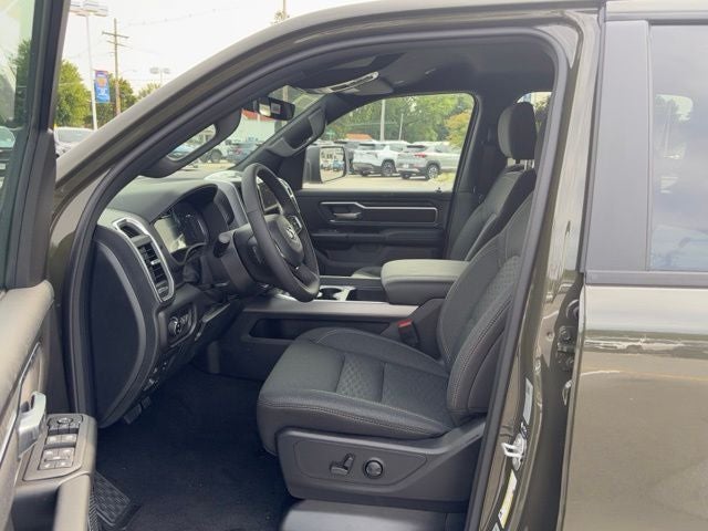 2027 RAM Ram 1500 RAM 1500 BIG HORN CREW CAB 4X4 5'7' BOX