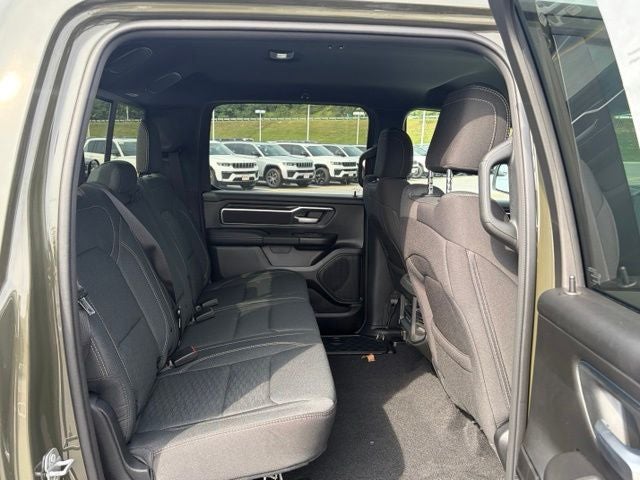 2027 RAM Ram 1500 RAM 1500 BIG HORN CREW CAB 4X4 5'7' BOX