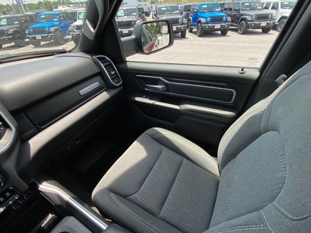 2021 RAM 1500 Big Horn Crew Cab 4x4 5'7' Box