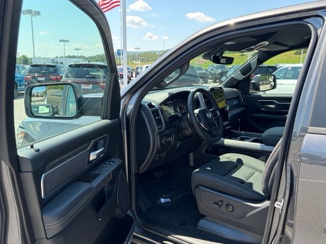 2027 RAM Ram 1500 RAM 1500 BIG HORN CREW CAB 4X4 5'7' BOX