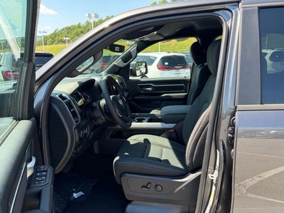 2027 RAM Ram 1500 RAM 1500 BIG HORN CREW CAB 4X4 5'7' BOX
