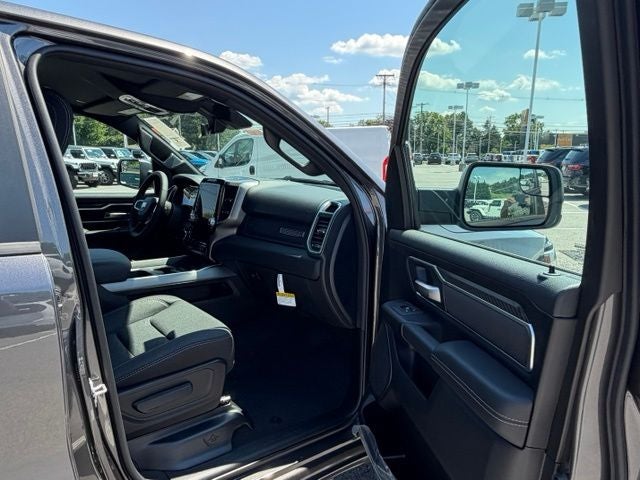 2027 RAM Ram 1500 RAM 1500 BIG HORN CREW CAB 4X4 5'7' BOX