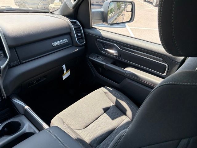 2027 RAM Ram 1500 RAM 1500 BIG HORN CREW CAB 4X4 5'7' BOX