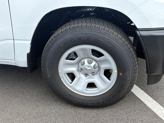 2026 RAM Ram 1500 RAM 1500 TRADESMAN CREW CAB 4X4 5'7' BOX