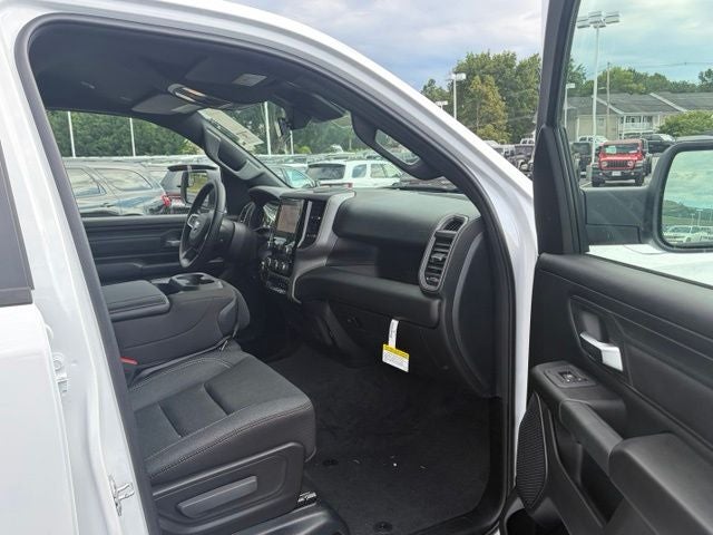 2026 RAM Ram 1500 RAM 1500 TRADESMAN CREW CAB 4X4 5'7' BOX