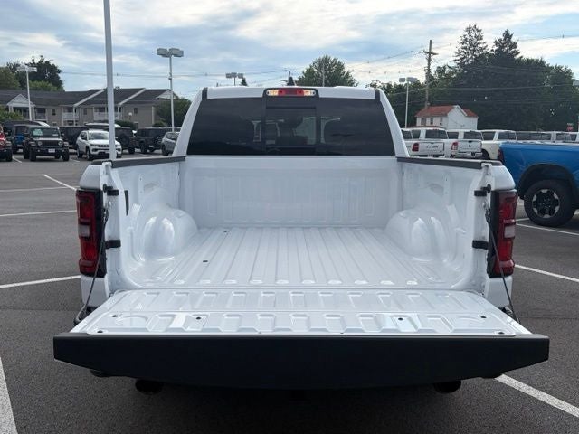 2026 RAM Ram 1500 RAM 1500 TRADESMAN CREW CAB 4X4 5'7' BOX