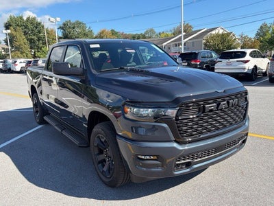2027 RAM Ram 1500 RAM 1500 EXPRESS CREW CAB 4X4 5'7' BOX