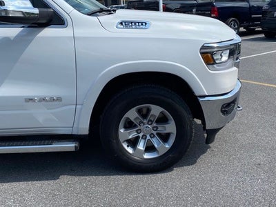 2020 RAM 1500 Laramie Crew Cab 4x4 5'7' Box