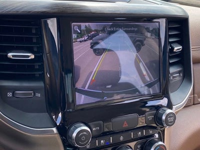 2020 RAM 1500 Laramie Crew Cab 4x4 5'7' Box