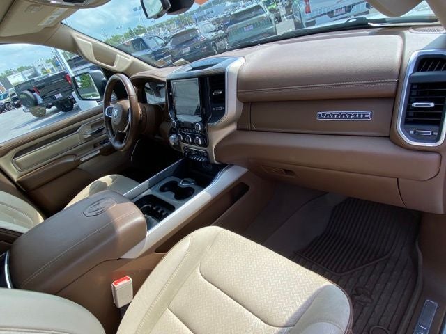 2020 RAM 1500 Laramie Crew Cab 4x4 5'7' Box