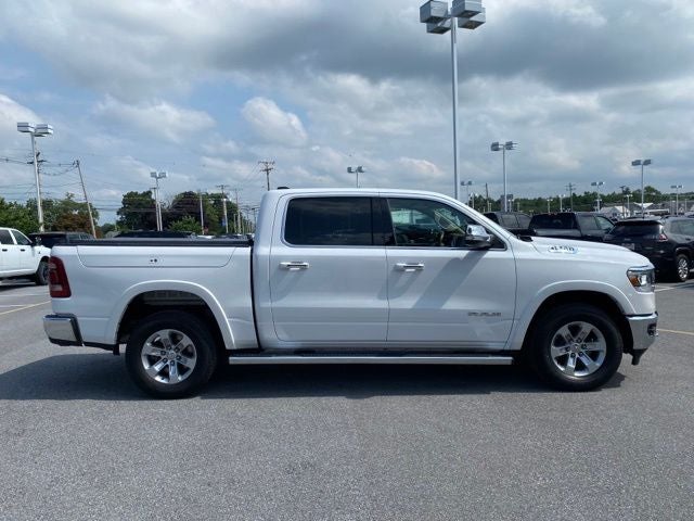 2020 RAM 1500 Laramie Crew Cab 4x4 5'7' Box