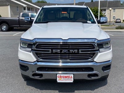 2020 RAM 1500 Laramie Crew Cab 4x4 5'7' Box