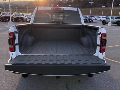 2022 RAM 1500 Laramie Crew Cab 4x4 5'7' Box