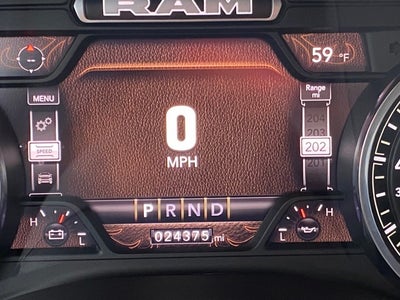 2022 RAM 1500 Laramie Crew Cab 4x4 5'7' Box