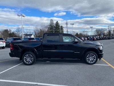 2022 RAM 1500 Laramie Crew Cab 4x4 5'7' Box