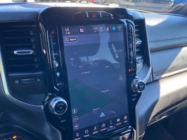 2023 RAM 1500 Laramie Crew Cab 4x4 5'7' Box