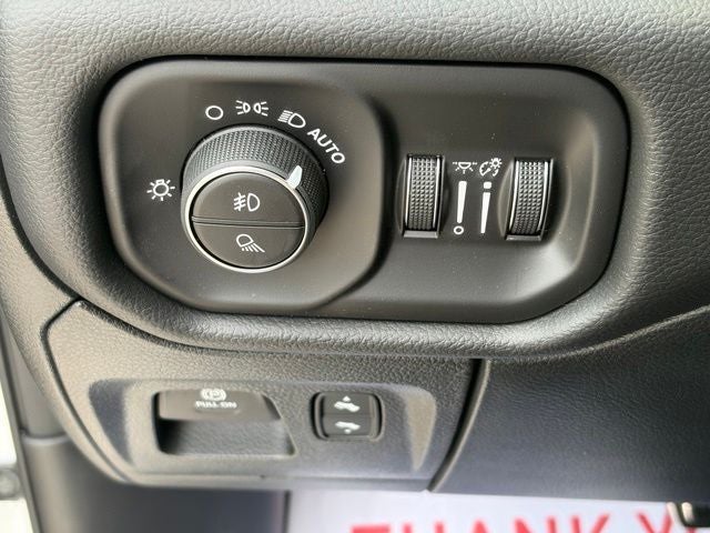 2026 RAM Ram 1500 RAM 1500 RHO CREW CAB 4X4 5'7' BOX
