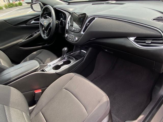 2017 Chevrolet Malibu 1LT