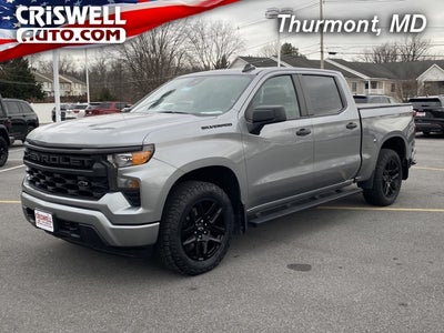 2023 Chevrolet Silverado 1500 4WD Crew Cab Short Bed Custom
