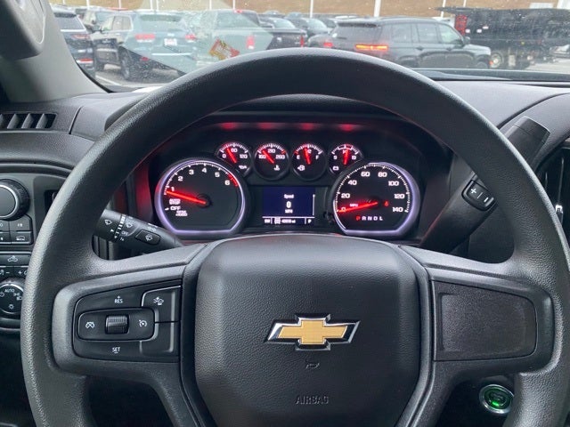 2023 Chevrolet Silverado 1500 4WD Crew Cab Short Bed Custom