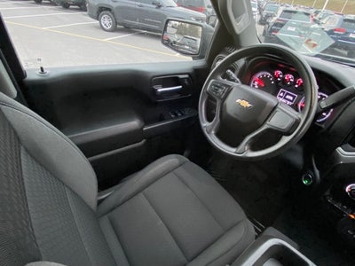 2023 Chevrolet Silverado 1500 4WD Crew Cab Short Bed Custom