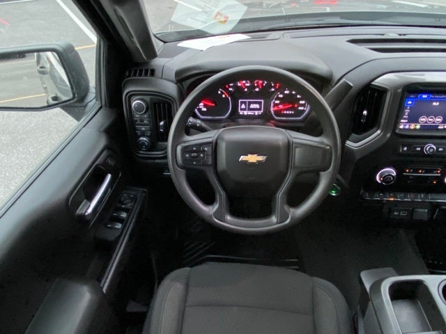 2023 Chevrolet Silverado 1500 4WD Crew Cab Short Bed Custom