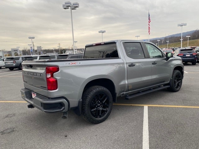 2023 Chevrolet Silverado 1500 4WD Crew Cab Short Bed Custom
