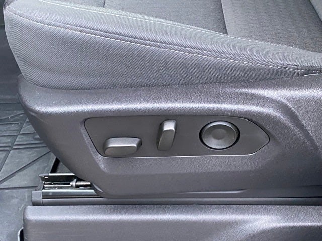 2025 Chevrolet Silverado 1500 4WD Crew Cab Short Bed Custom