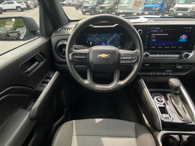 2025 Chevrolet Colorado 4WD WT