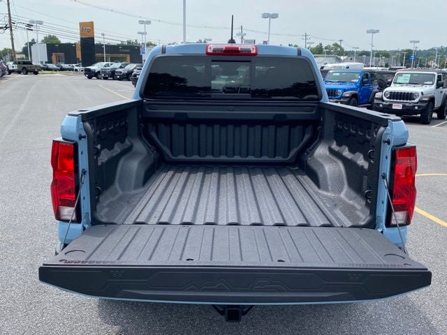 2025 Chevrolet Colorado 4WD WT