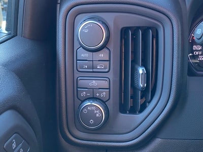 2024 Chevrolet Silverado 1500 4WD Double Cab Standard Bed Custom