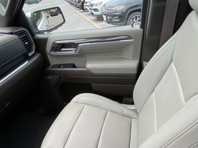 2023 Chevrolet Silverado 1500 4WD Crew Cab Short Bed LTZ