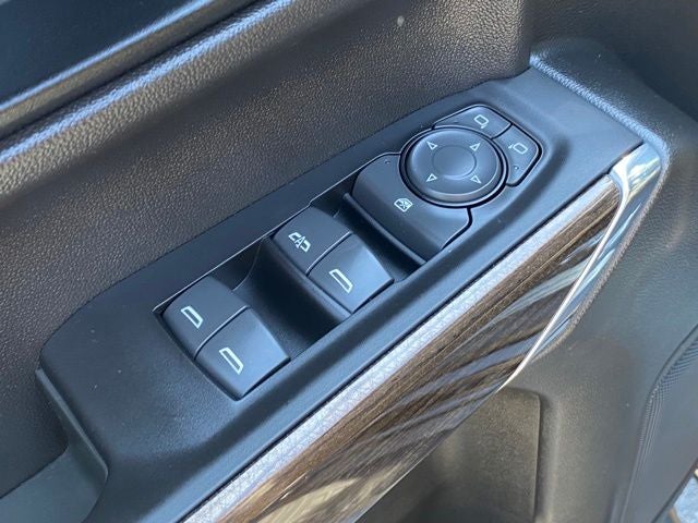 2022 Chevrolet Silverado 1500 LTD 4WD Crew Cab Standard Bed LT Trail Boss