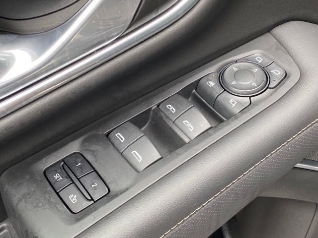 2022 GMC Yukon XL SLT